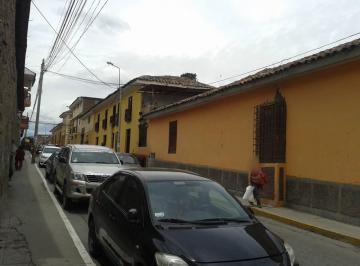 Fachada · Vendo Casa Huamanga Zona Centrica