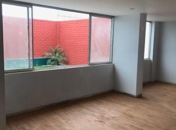Casa de 3 habitaciones, Lima · *surco Vta. Ca. Simón Salguero Casa 3d 2c X Remodelar Exc/ubicac.