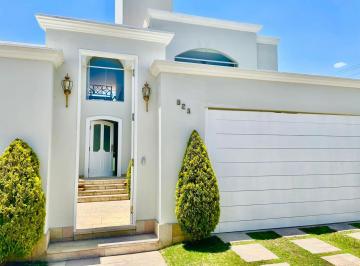 Casa de 4 habitaciones, Arequipa · Casa en Alquiler - La Lomada de Challapampa