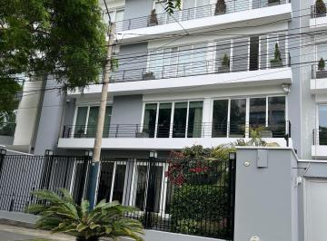 Departamento de 4 habitaciones, Lima · Venta de Departamento con Vista y Salida a Parque Privado en Jacinto Lara.
