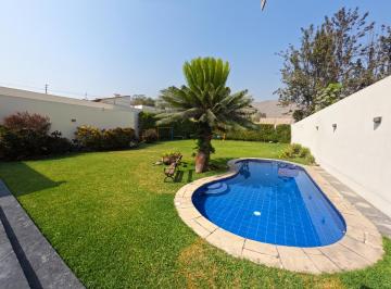 Casa de 4 habitaciones, Lima · Exclusiva Casa de 735 m² con Amplios Jardines, Piscina y Cava en La Molina