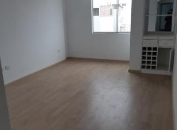 Departamento de 3 habitaciones, Lima · Surco Vta Ca Cataluña Duplex 3d 2c 5°p V/calle Terraza B/acabados