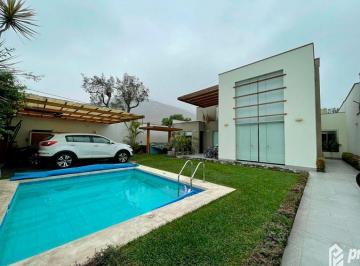 Casa · 400m² · 5 Dormitorios · 3 Estacionamientos · Remate! Oportunidad, Hermosa en Rinconada del Lago