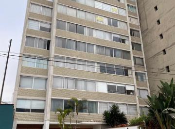 Departamento de 3 habitaciones, Lima · Venta de Lindo Departamento Malecon 28 de Julio 137 m²