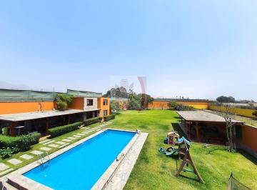 Casa de 11 habitaciones, Lima · Linda Casa 3000 m² A/terreno 700 m² A/construida Piscina Us$790,000 Dólares