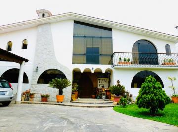Casa de 7 habitaciones, Lima · Casa en Venta en El Sol de La Molina (7 Dorm.)