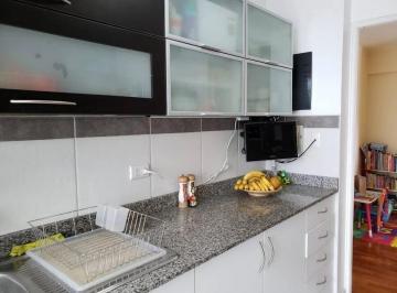 Departamento de 3 habitaciones, Lima · *miraflores Vta. Ca. Grau Flat 3d 1c. 5°p V/calle C/b Serv. S/e C/malecón.