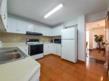 Departamento de 3 habitaciones, Lima · *surco Ca. Paseo de Alcaldes Flat 3d y 2c. 3°p 1dpto. X Piso C/balcón Conservado