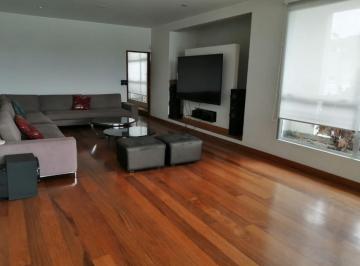 Casa de 4 habitaciones, Lima · *surco Ca. Las Dalias Casa 4d y 3c, Remodelada, Jardín Piscina