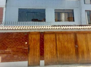 Casa de 9 habitaciones, Lima · Casa de 3 Pisos en Pueblo Libre – Ac 290 m² – 9 Dorm. / 6 Baños – a 2 Cuadras de Av La Marina