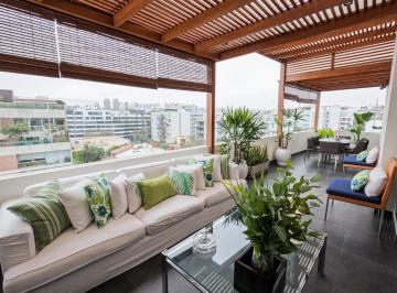 Departamento de 3 habitaciones, Lima · Precioso Penthouse Dúplex Remodelado de 236 m² Junto Al Parque Naciones Unidas en Miraflores