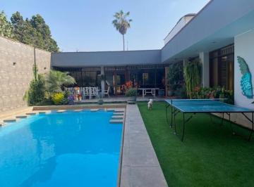 Casa de 4 habitaciones, Lima · Vendo Casa o Casa Como Terreno en Camacho