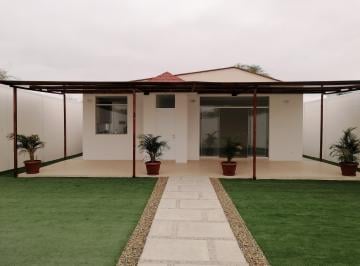 Casa de 3 habitaciones, Piura · Linda Casa de Estreno