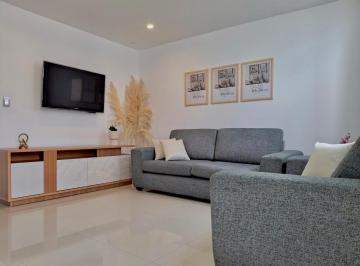 Departamento Alquiler 130m² de 2 habitaciones · Departamento Amoblado Para Ejecutivo/a en Los Jardines del Golf - Trujillo