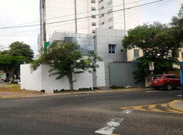 Oficina de 10 habitaciones, Lima · Oficinas en Esquina de Av Javier Prado Oeste, San Isidro