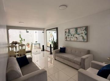 Casa de 5 habitaciones, Lima · Venta Casa La Molina | 5 Habitaciones - 5 Baños