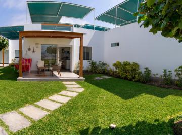 Casa de playa de 3 habitaciones, Cañete · Casa de Playa Amoblada con Vista Al Mar - Condominio Vive Puerto Viejo, Km 71