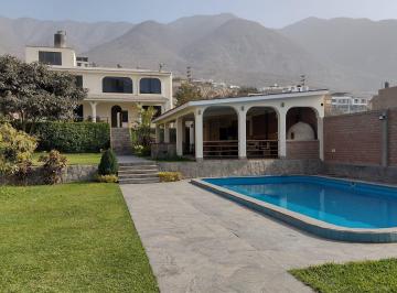 Casa de 4 habitaciones, Lima · Casa de Campo en La Ciudad