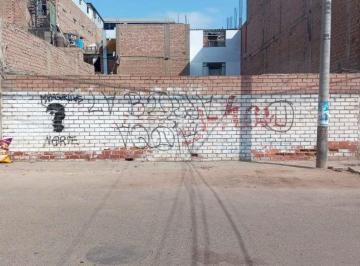 Vista frontal · Terreno 200 m² en Los Olivos – Cerca Av Alisos y Mercado de Productores
