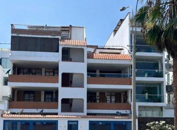 Casa de playa de 4 habitaciones, Lima · Departamento en Playa Naplo a La Espalda del Malecón Zona Tranquila