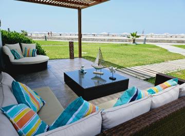 Casa de playa de 4 habitaciones, Cañete · Primera Fila, Frente a La Playa, Casa en Condominio Mirador de Asia