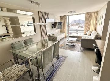 Departamento de 3 habitaciones, Lima · Dúplex Amoblado de 150 m² en Surco con Terraza
