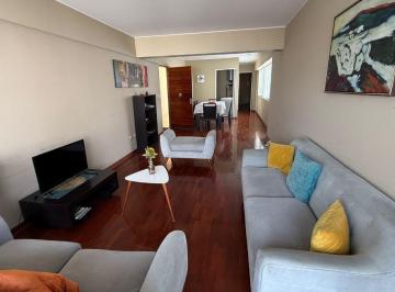 Departamento de 3 habitaciones, Lima · Alquilo Espacioso Dpto 3 Habitaciones/1 Estacionamiento