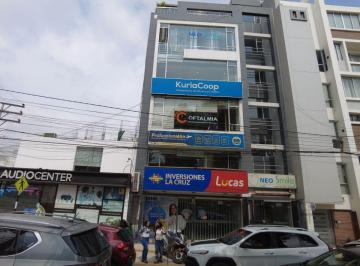 Local comercial , Arequipa · Alquiler Local Av Trinidad Morán León XIII - Cayma