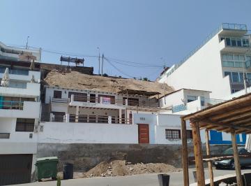 Terreno / Lote de 6 habitaciones, Lima · Vendo Casa Como Terreno 660 m² - Frente Al Mar - San Bartolo