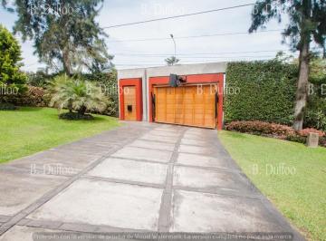 Casa de 4 habitaciones, Lima · Venta de Casa en Surco - Casuarinas