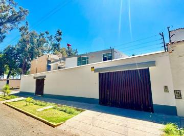 Casa de 15 habitaciones, Arequipa · Casa - Mariscal Benavides. Selva Alegre.