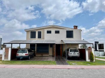 Casa de 4 habitaciones, Arequipa · Casa con 307 m² Terreno y 4 Recámaras en Venta, Cerro Colorado