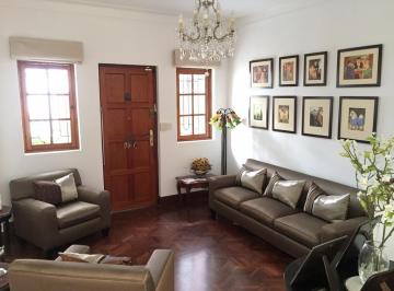 Casa de 4 habitaciones, Lima · Vendo Casa Como Terreno Cerca Al Colegio Leon Pinelo