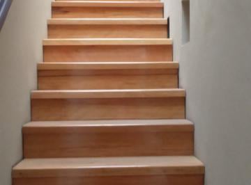 escaleras al tercer piso · Alquiler de Habitación en Lince (Límite San Isidro)