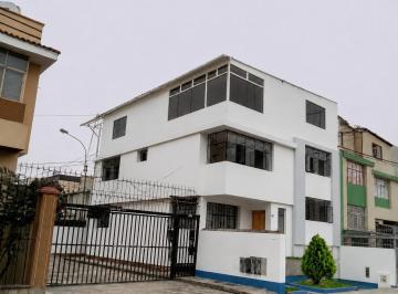 Casa de 5 habitaciones, Lima · Ideal Para Oficina Administrativa (Esquina)