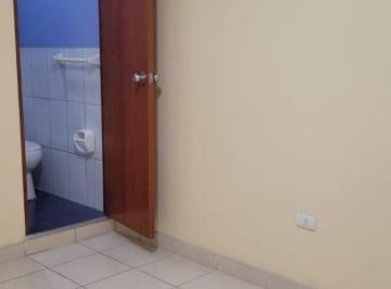 Habitación · 14m² · Habitacion con Baño Entrada Independiente Cuadra 3 Av Urubamba, Urb 27 de Abril