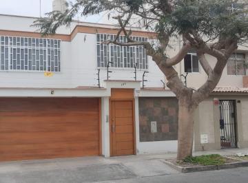 Casa de 5 habitaciones, Lima · Hermosa Casa en Venta a un Paso de Parque Quiñones