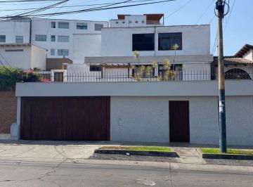 Casa de 8 habitaciones, Lima · Venta de Casa Como Terreno