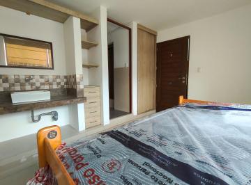 Habitación , Lima · Habitación Independiente con Baño Privado en Surco – Excelente Ubicación