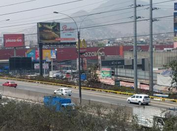 Local comercial , Lima · Edificio Comercial - Alto Transito - Los Olivos