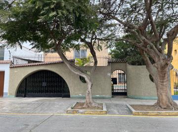 Terreno / Lote de 4 habitaciones, Lima · Excelente Casa Como Terreno en Calle Papini, San Borja