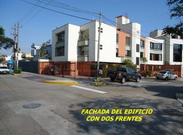 FACHADA · Vendo Lindo Departamento en Primer Piso en San Borja