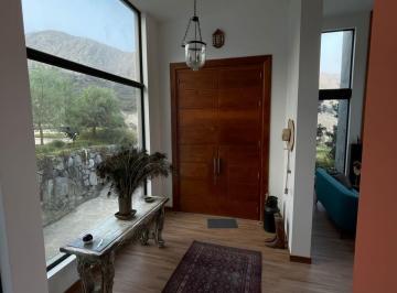 HALL DE INGRESO · Exclusiva Casa de Diseño Malachowski en La Quebrada – Cieneguilla