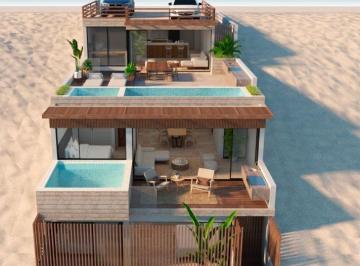 Casa de playa · 307m² · 3 Dormitorios · 2 Estacionamientos · Vivienda en Primera Fila, Playa Caballeros Punta Hermosa con Piscina E Insuperable Vista Al Mar!