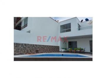 Terreno / Lote · 183m² · 6 Dormitorios · 2 Estacionamientos · Alquilo Hermosa Casa de Playa en Bujama (Mala)