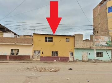 Casa de 2 habitaciones, Chiclayo · Venta de Casa en Av San Martin a Precio de Terreno en Chiclayo