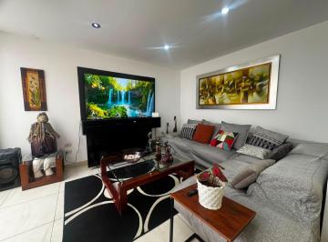 Departamento de 3 habitaciones, Lima · ¡Hermoso Dúplex con Amplias Terrazas y Jacuzzi en San Borja!
