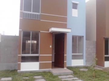Casa · 100m² · 3 Dormitorios · 1 Estacionamiento · Venta de Casa de 2 Piso en Carabayllo, Villa Club 2 de 92 m²