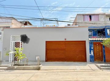 Departamento de 4 habitaciones, Lima · Se Alquila Casa Remodelada en Primer Piso