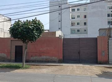 Terreno / Lote , Lima · Remato Terreno en San Miguel Muy Bien Ubicado